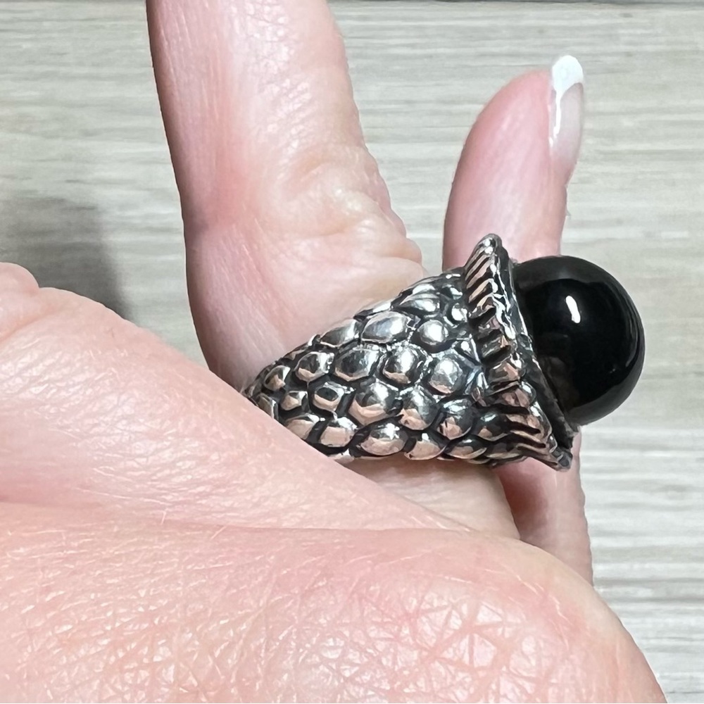 Vintage Heavy Designer Dian Malouf Sterling Silver Pomegranate Onyx Ring, Size 7 - Picture 10 of 11